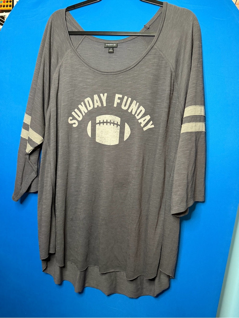 Torrid | Gray 'Sunday Funday' Football Graphic Tunic | Size 4X